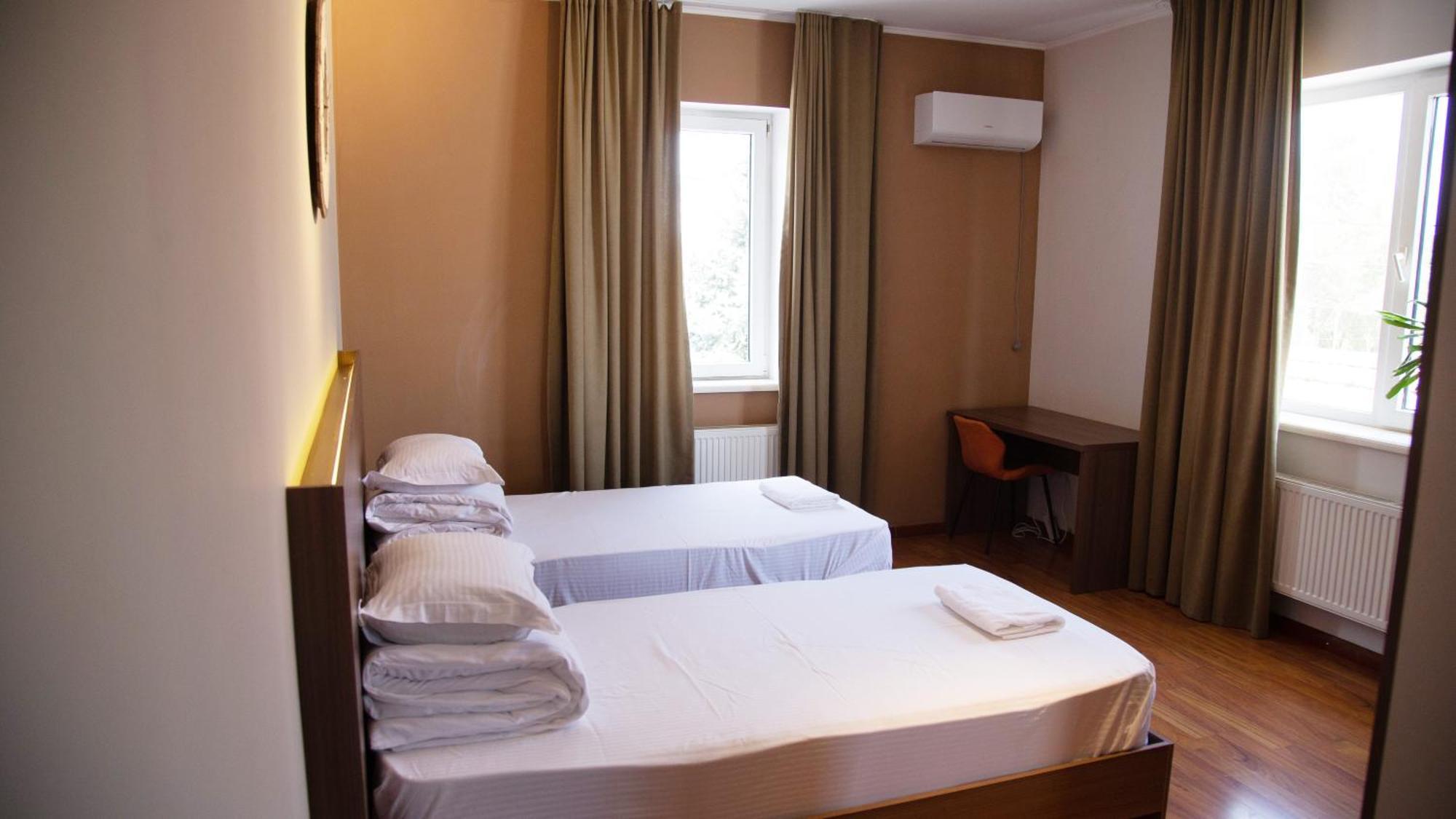 People Guest House บิชเคก ภายนอก รูปภาพ