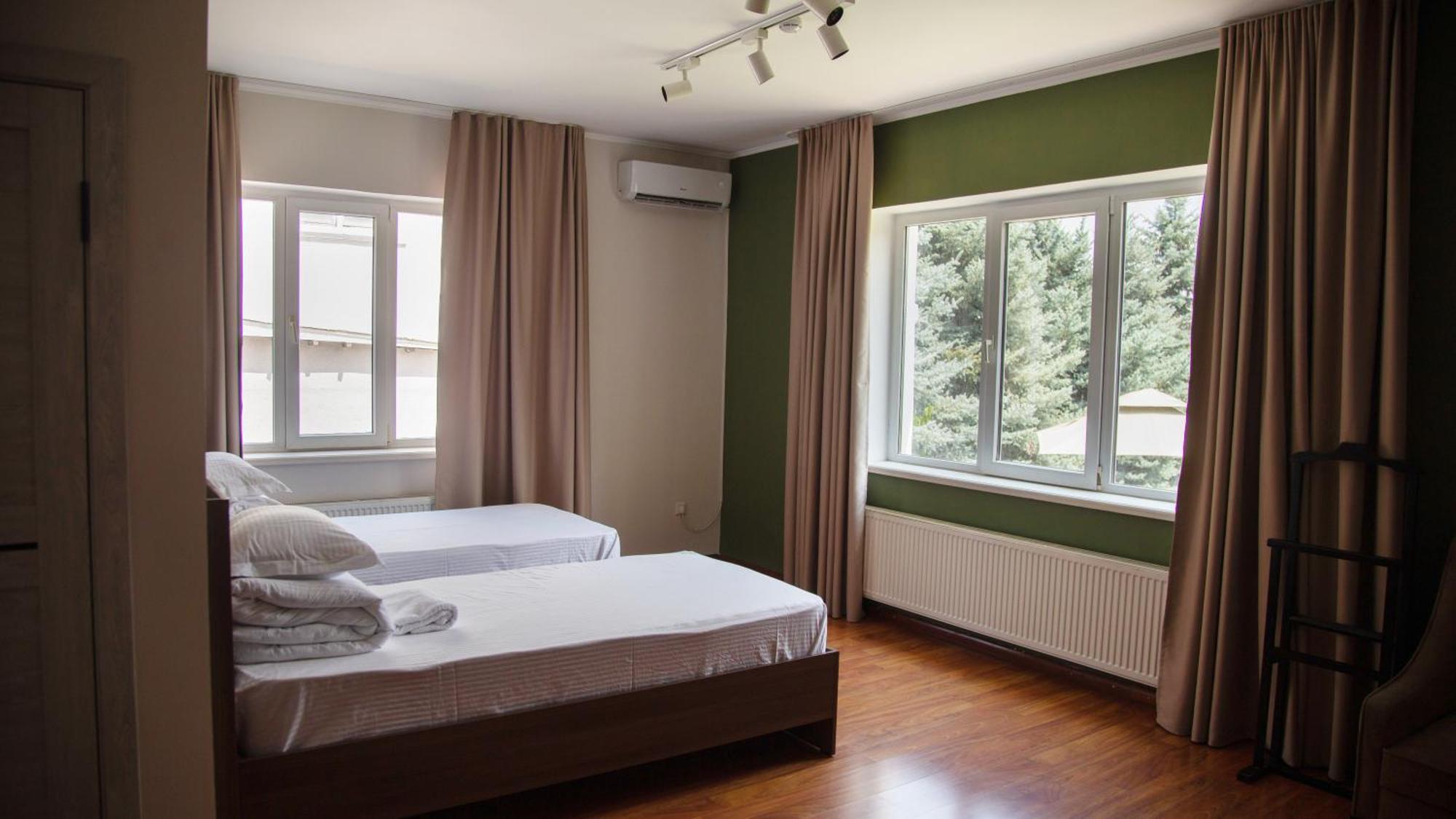 People Guest House บิชเคก ภายนอก รูปภาพ