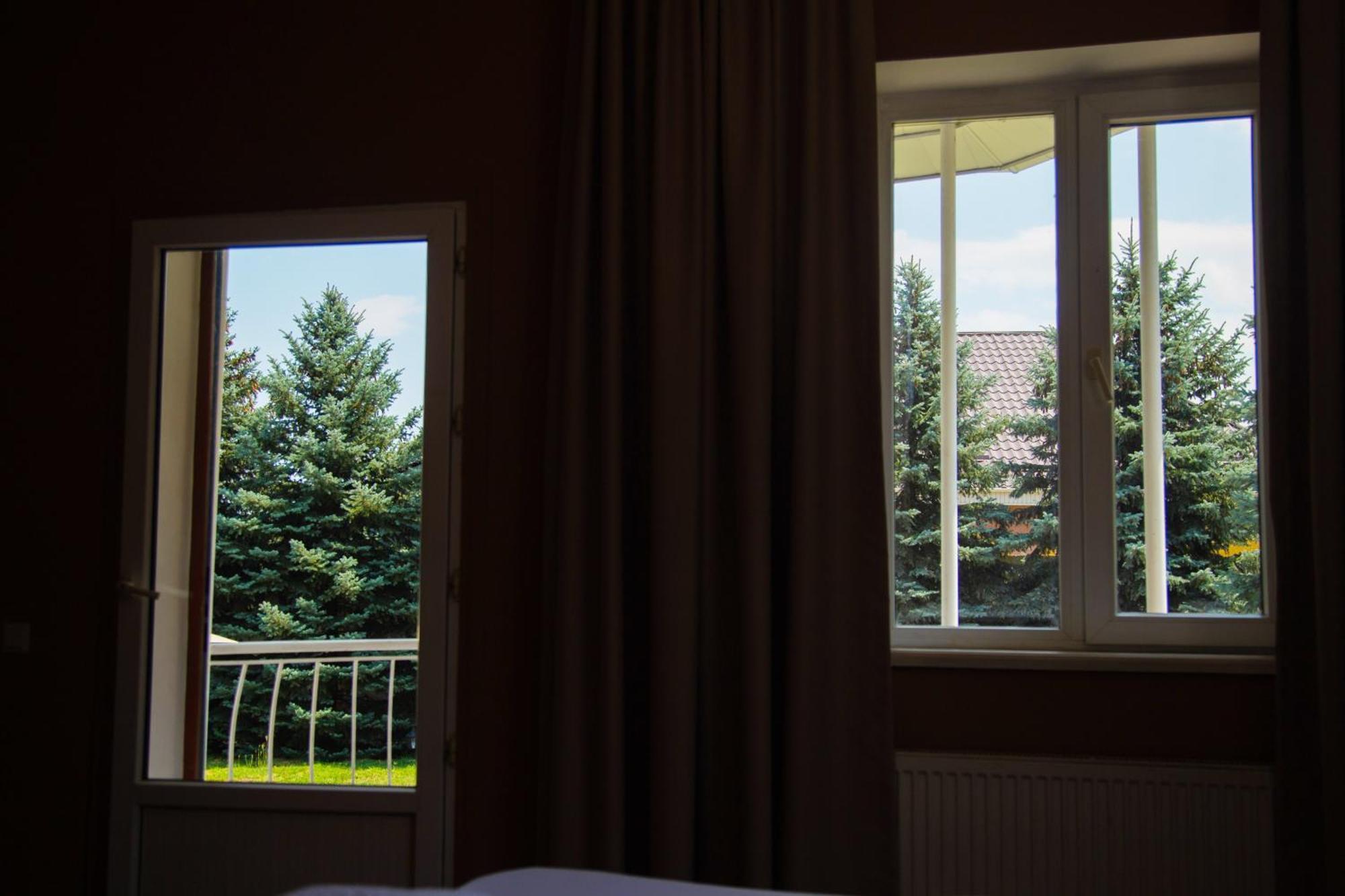 People Guest House บิชเคก ภายนอก รูปภาพ